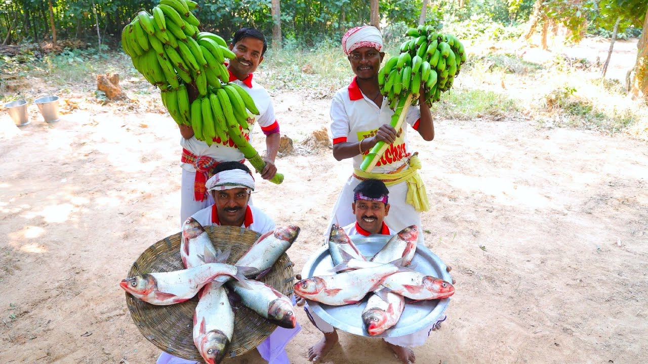 কাঁচাকলা দিয়ে সিলভার মাছের ঝোল | Bengali famous Raw Banana Fish Curry in village style