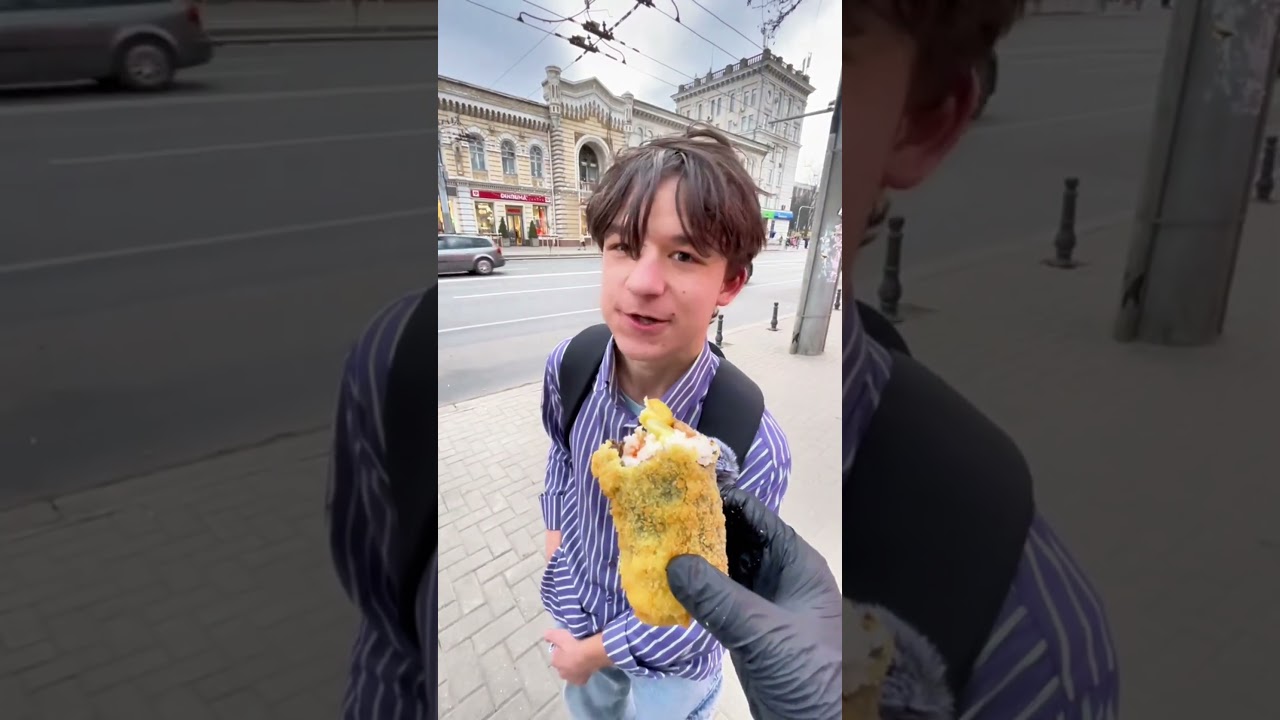 &iexcl;Te da comida gratis, pero luego te cobra!🤣#shorts