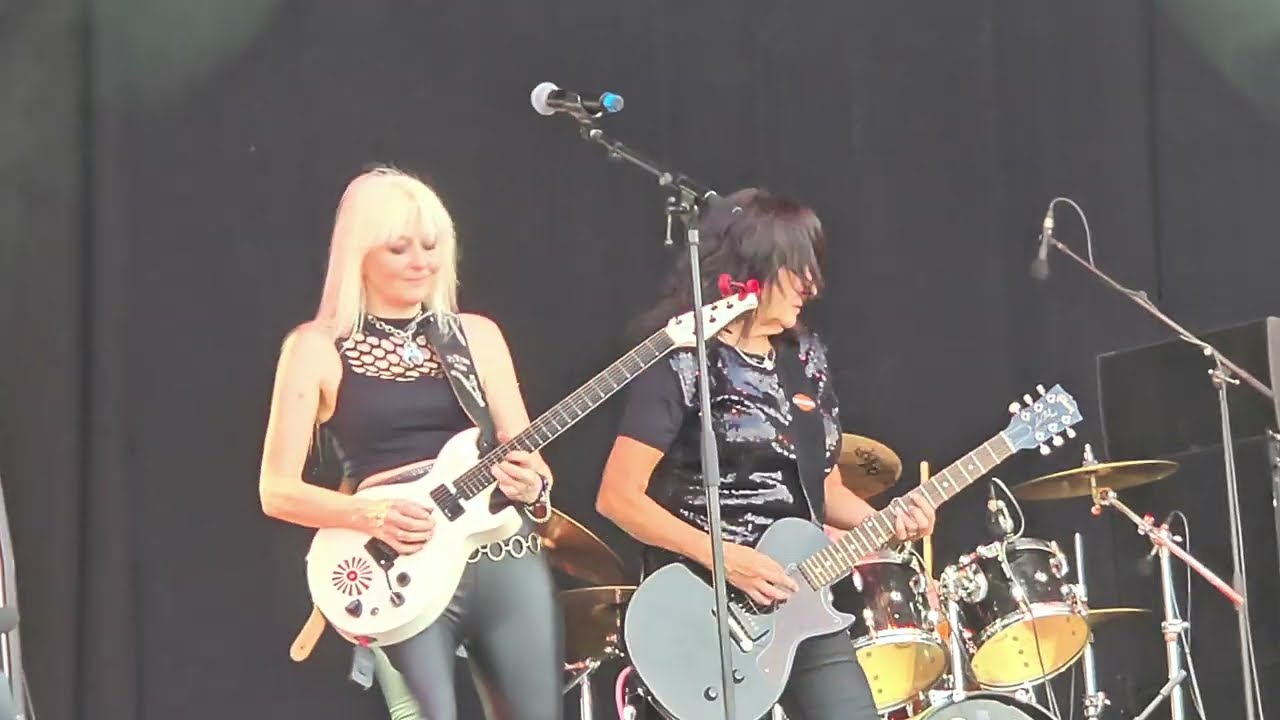 Girlschool 