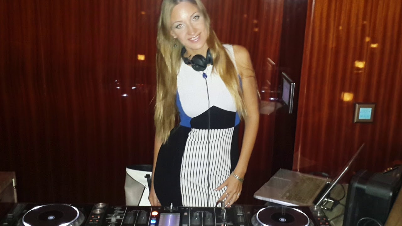 DJ Juke | Female DJ | Dubai # 1 entertainment booking agency | 33 Music Group | Scott Sorensen