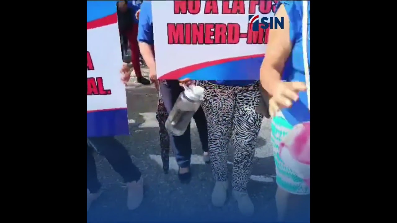 ADP protestan frente al ministerio de trabajo