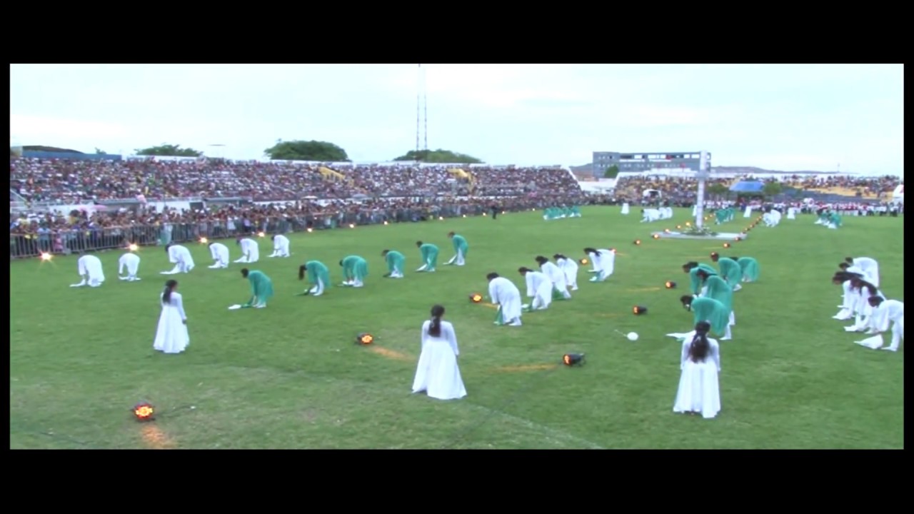 Comunidade Sal da Terra - Coreografia de Abertura do XXI ADOREMOS A DEUS - 2017