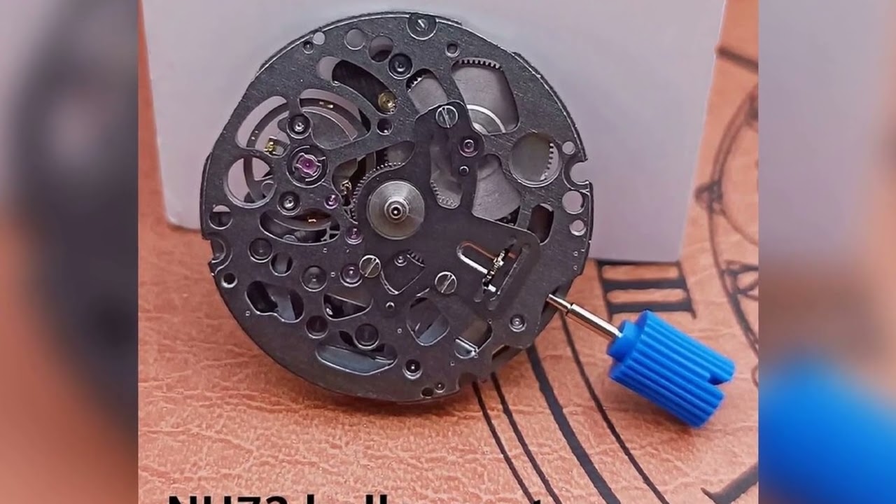 A must-have product! NH72 high precision automatic winding mechanical watch movement hollow design