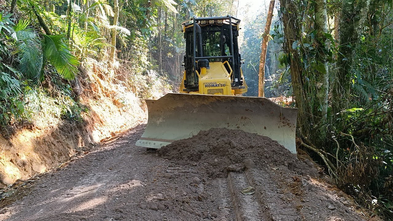 trator de esteira D51 komatsu finalizado mais um trabalho