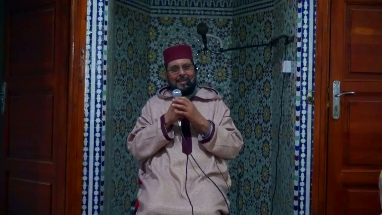 إذا رأيتَ الناسَ قد مَرِجتْ عهودُهم ، وخَفَّتْ أماناتُهم