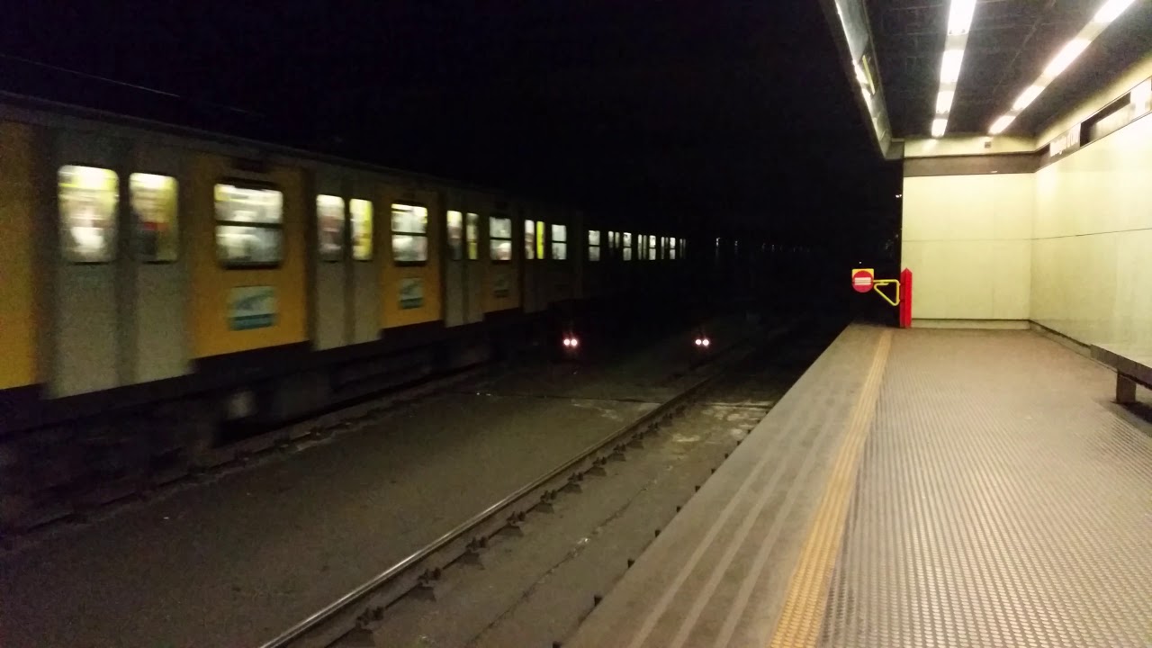 L1 Metro Napoli: Medaglie D'Oro - Treno Direzione Piscinola 05/02/18
