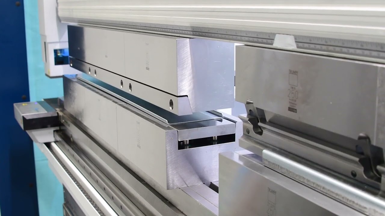 TRUMPF Services: Double U bending tools for C profiles