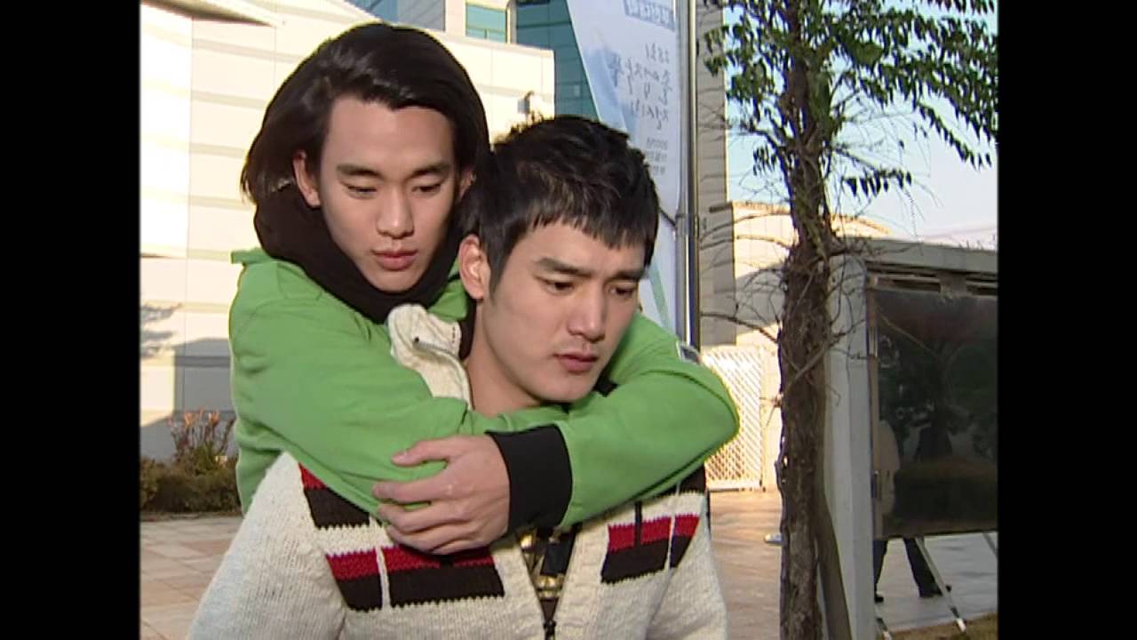 【TVPP】Kim Soo Hyun - funny hair style,  김수현 - 2:8 가르마 @Kimchi Cheese Smile