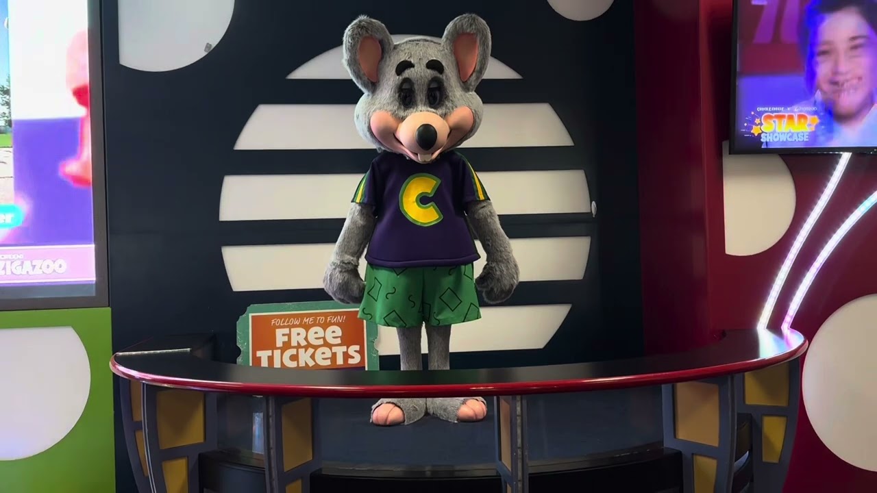 🐭🎉 Chuck E. Cheese Dance Party in Kapolei, Hawaii! | Live Show & Ticket Splash Fun Chuck E Bop 🕺🌺