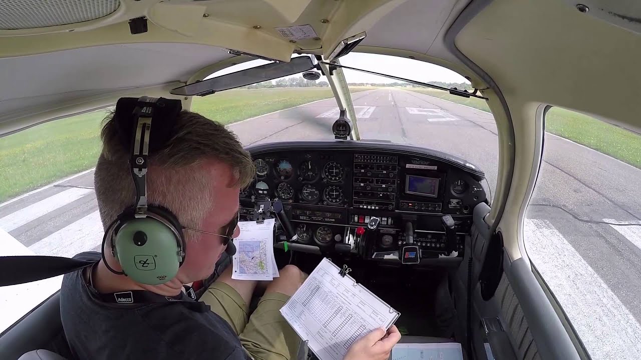 Solo navigation school flight from Roskilde (EKRK) to Kalundborg (EKKL)