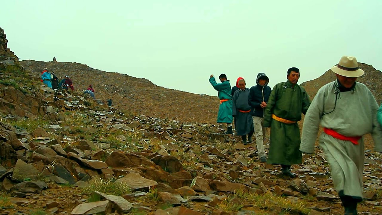 Tsagaan hairhan /Цагаан хайрхандаа мөргөмүү Дуучин Б.Энхбаатар
