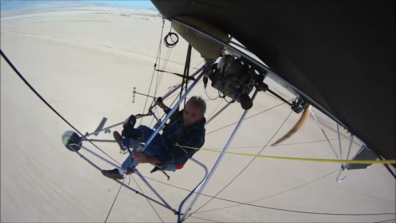 Flying the QuickSilver DoubleQuick weight shift at Ocotillo Wells CA
