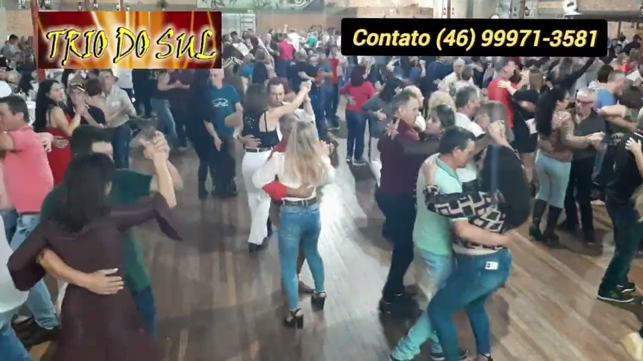Trio Do Sul - Domingueira no CTG Recordando os Pagos em Fco Beltrão - PR