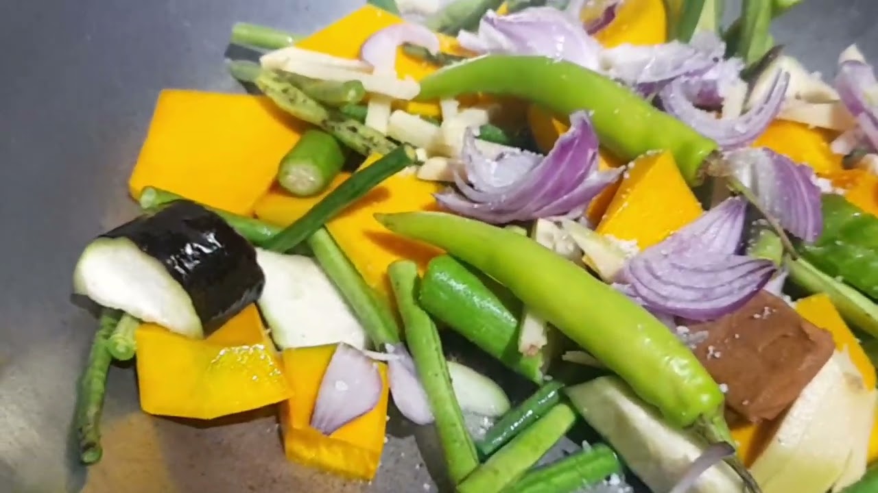 sarap ginataang gulay +paksiw isda na galunggong #yummypinoyfoods #subscribes TIKAL AMOGID