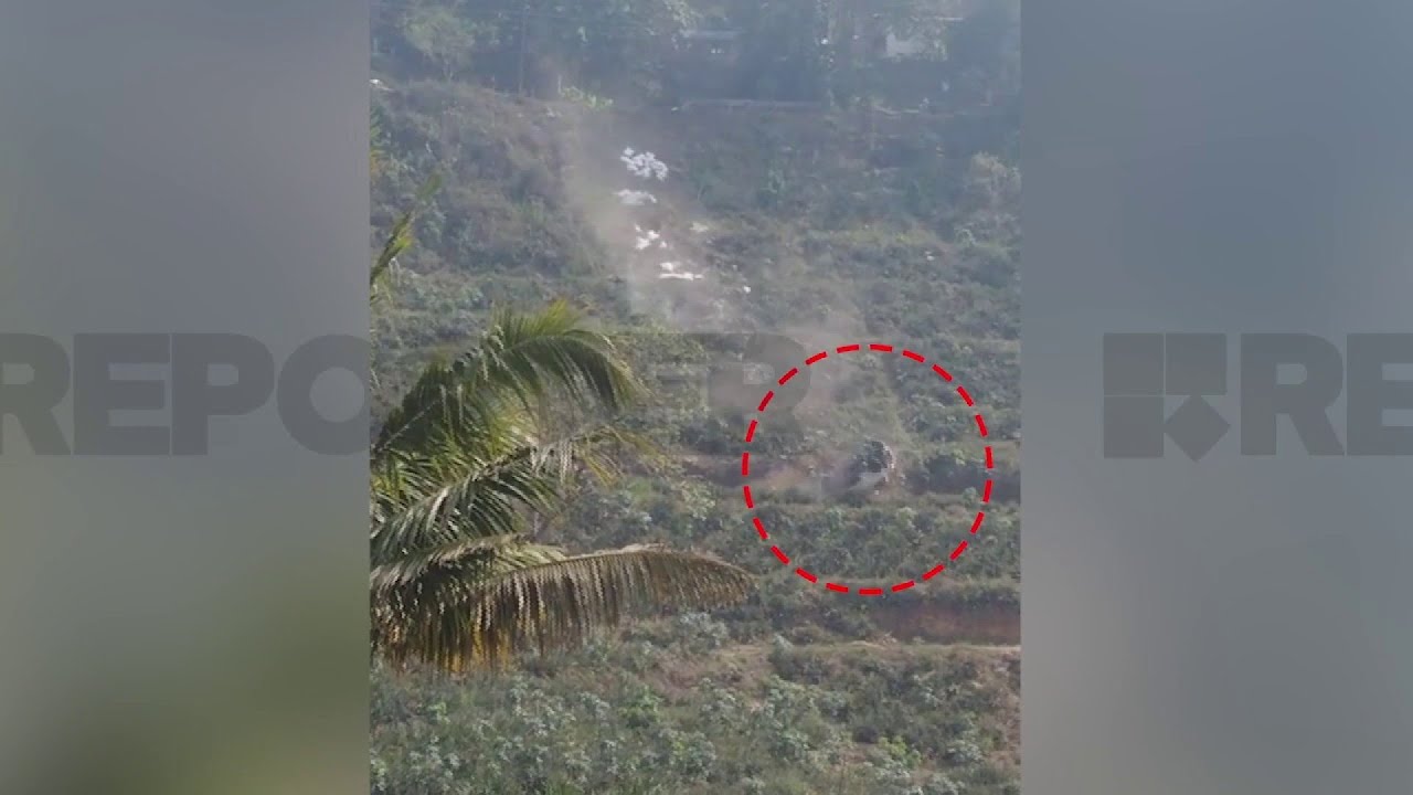 മരുതുംമൂടില്‍ പിക്കപ്പ് ലോറി താഴ്ച്ചയിലേക്ക് മറിഞ്ഞ് അപകടം; ദൃശ്യങ്ങള്‍ റിപ്പോര്‍ട്ടറിന്‌