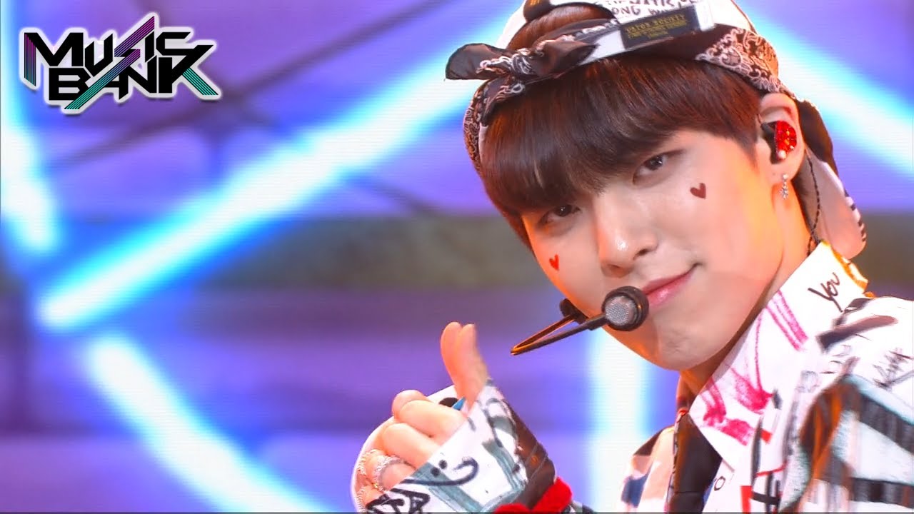 CIX(씨아이엑스) - Cinema (Music Bank) | KBS WORLD TV 210305