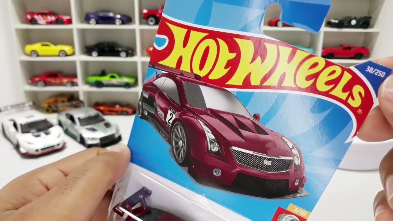 Hot Wheels Racing - 16' Cadillac ATS-V R & Mercedes Benz AMG GT3.