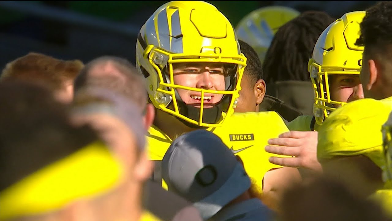 Quarterback Justin Herbert seen as a 'relentless worker' by his Oregon teammates, coaches