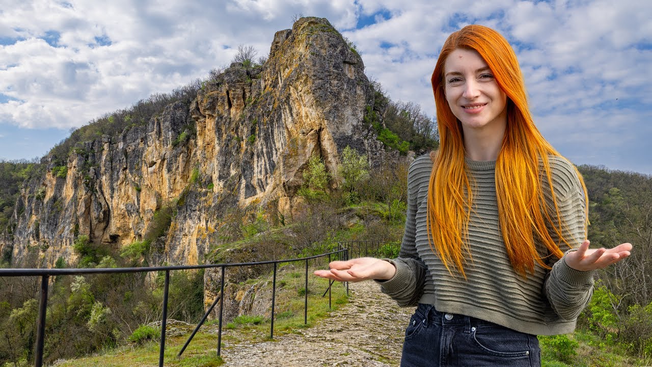Cum arată Paradisul Ascuns la doar o oră jumătate de București: chei, peșteri și mănăstiri rupestre.
