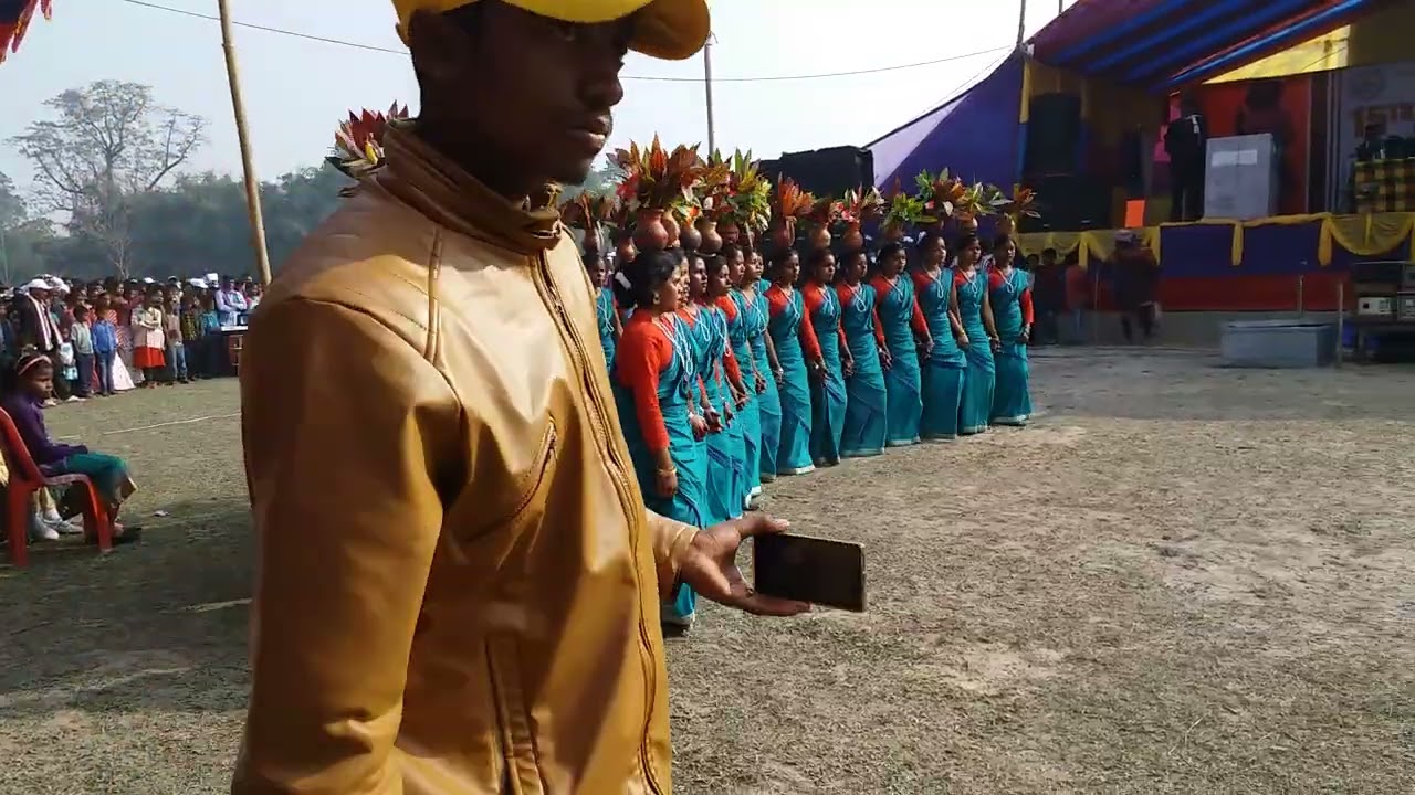 Santali Cultural Dance by Deosiri Youths.  #Gurubasha Adivasi Mahasabha in 2018.
