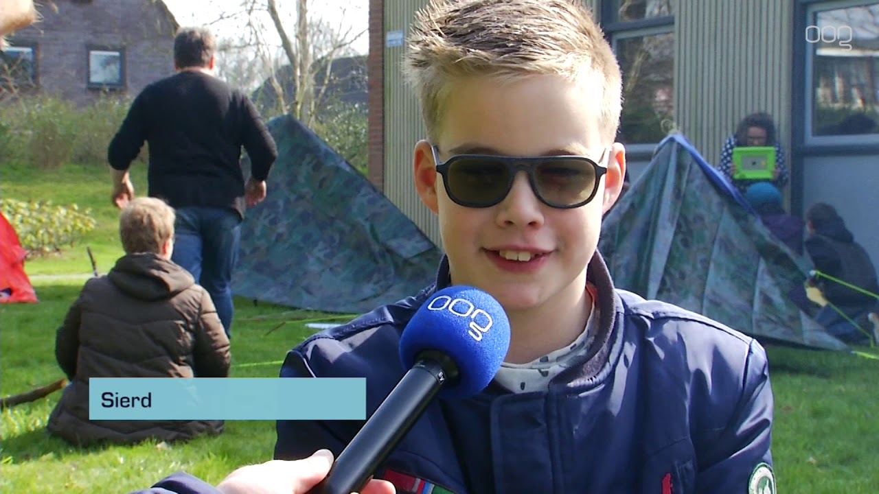 Kinderen buiten aan de slag in het kader van Buitenlesdag