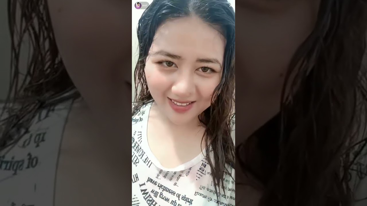 cewek gemoy lagi mandi