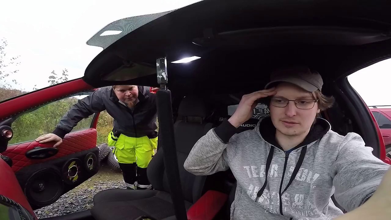 Vimpeliss&auml; Liikaa BASSOA? 😃 7x15
