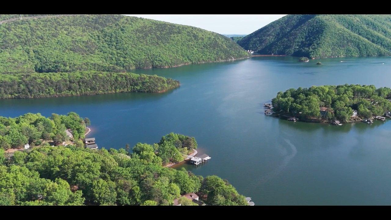 Smith Mountain Lake,   Mountain views