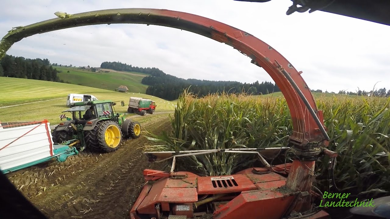 New Holland TS115 kämpft mit Kemper C3000 | Cab View | Maishäckseln | Aebi TP 460
