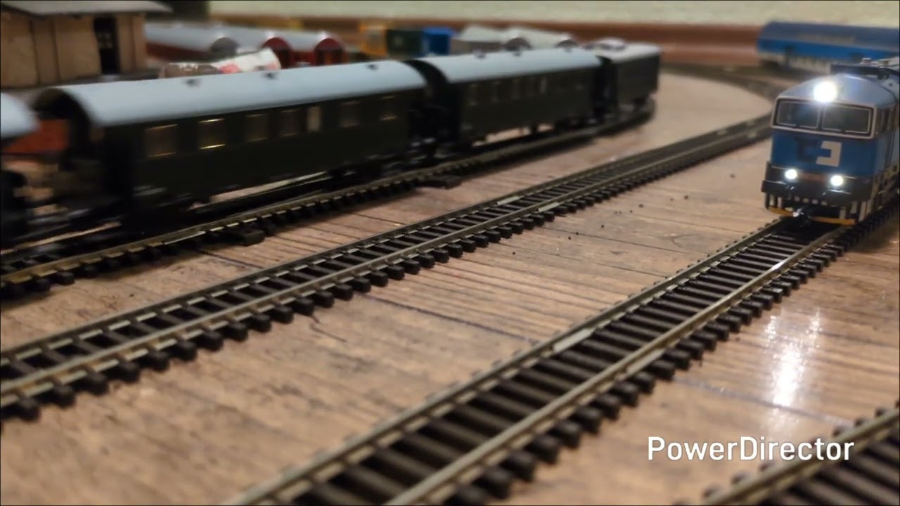 Kleines Fahrvideo im Februar. Mit II REGIO JET Taucherbrille BR 93 Containerzug # modelleisenbahn 