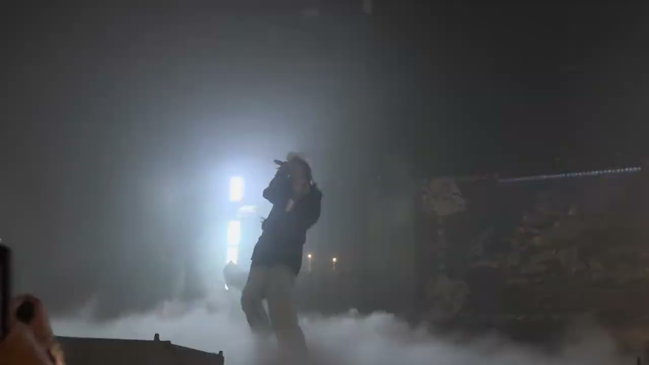 waster- bladee live at troxy london night 2