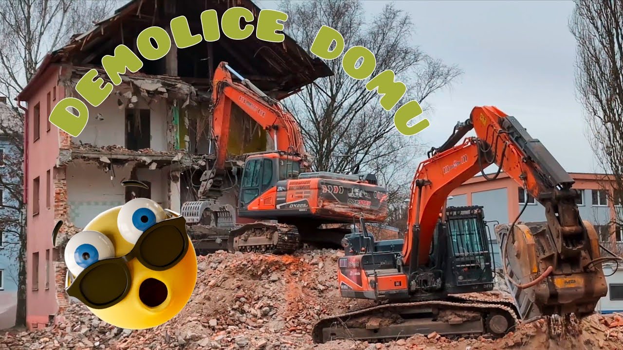 Demolice činżovn&iacute;ho domu-Demolition of an apartment building