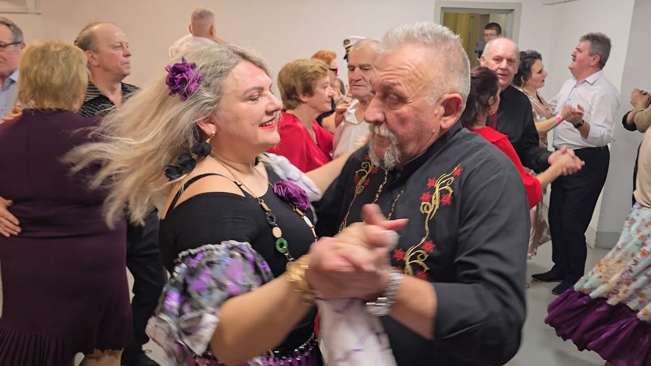 17 01 2026 Malowane Lale tańcują, suknie im Wirują! Działo się w Zwoleniu!