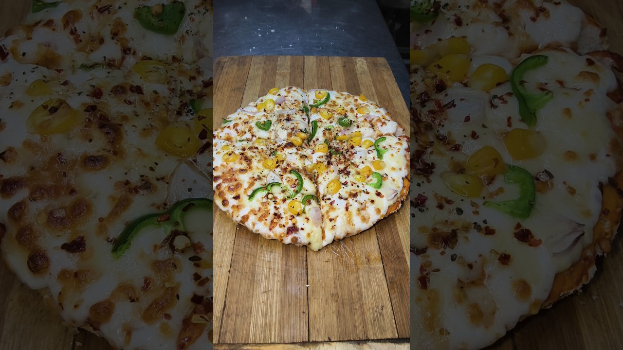 regular pizza 🍕 