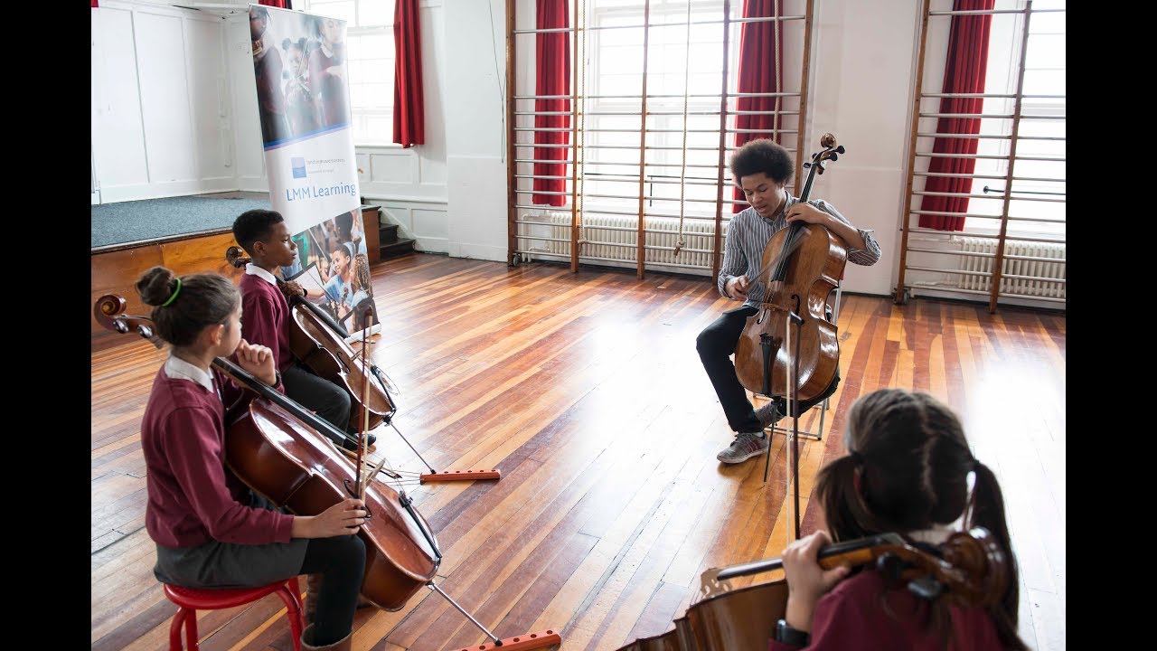 Sheku Kanneh-Mason visits Jessop Primary School