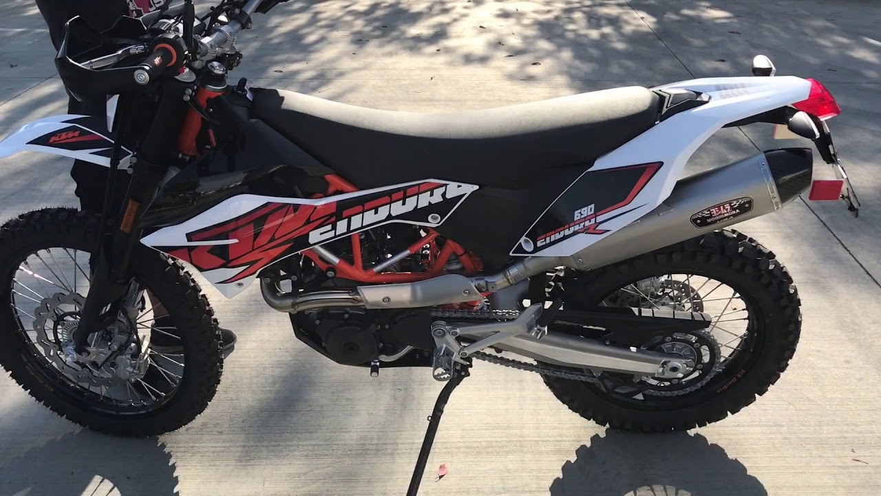 2017-18 KTM 690 Enduro/Husqvarna 701 Stock vs. Yoshimura R-77 Slip-on