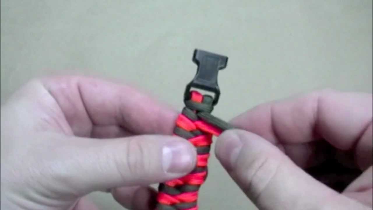 How to Make a Fishtail Paracord Bracelet