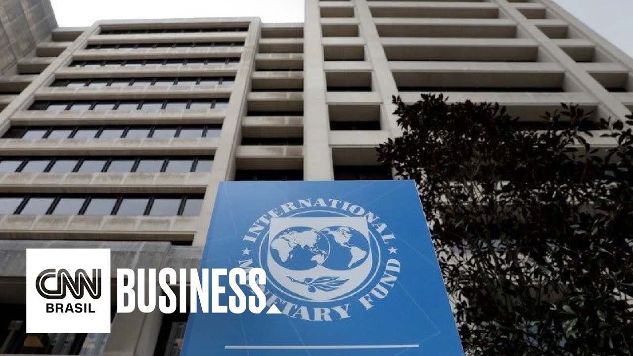 FMI eleva projeção do PIB brasileiro de 2022 para 2,8% | LIVE CNN