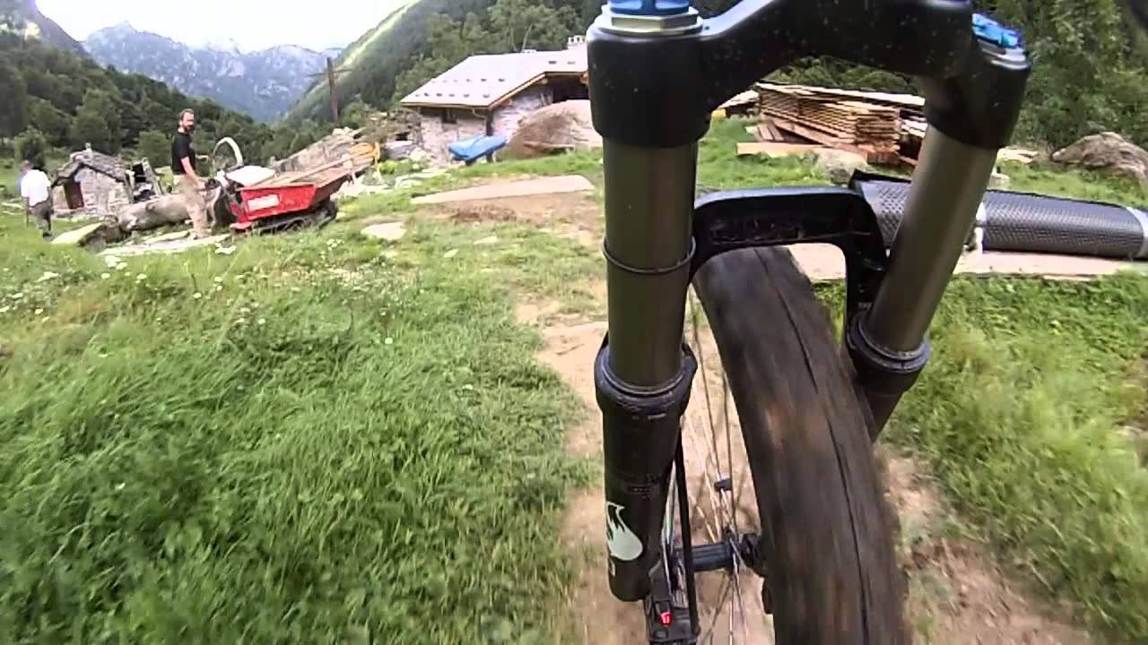 FOX  Racing Shox 32   at work