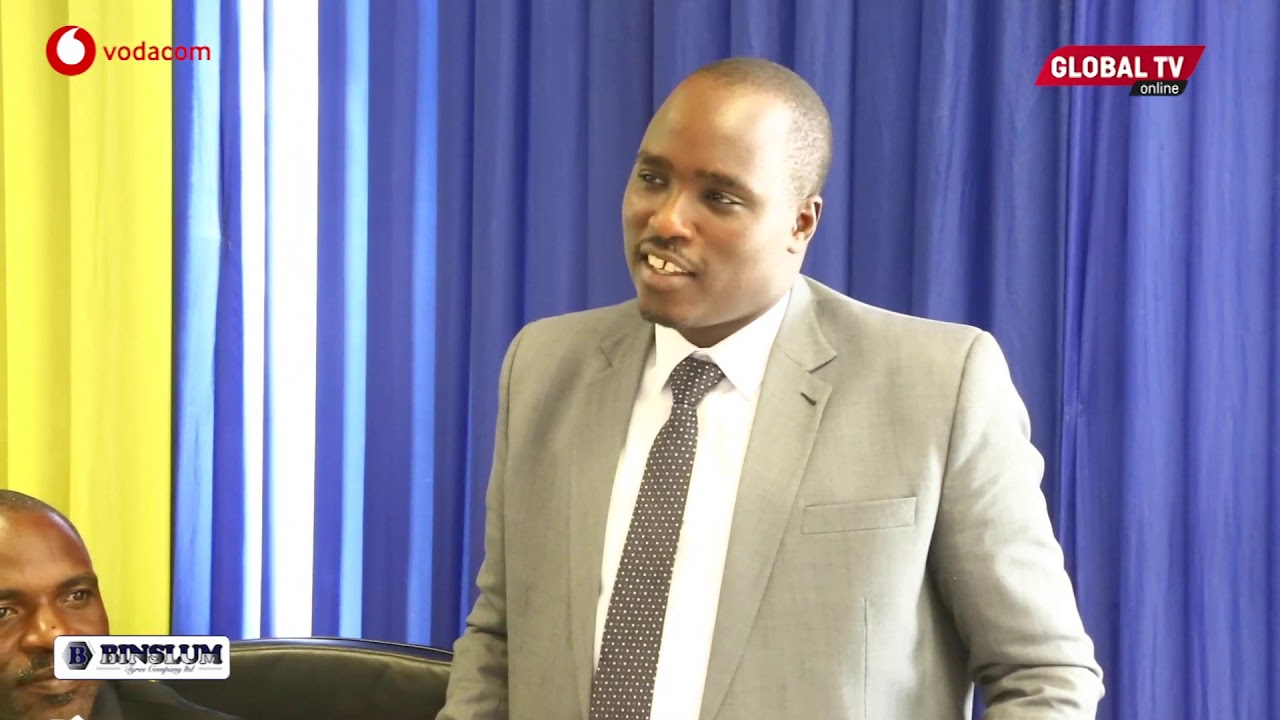 WAZIRI AMEIMBA WIMBO WA 20 PERCENT KWENYE MKUTANO, WATU HOI...!