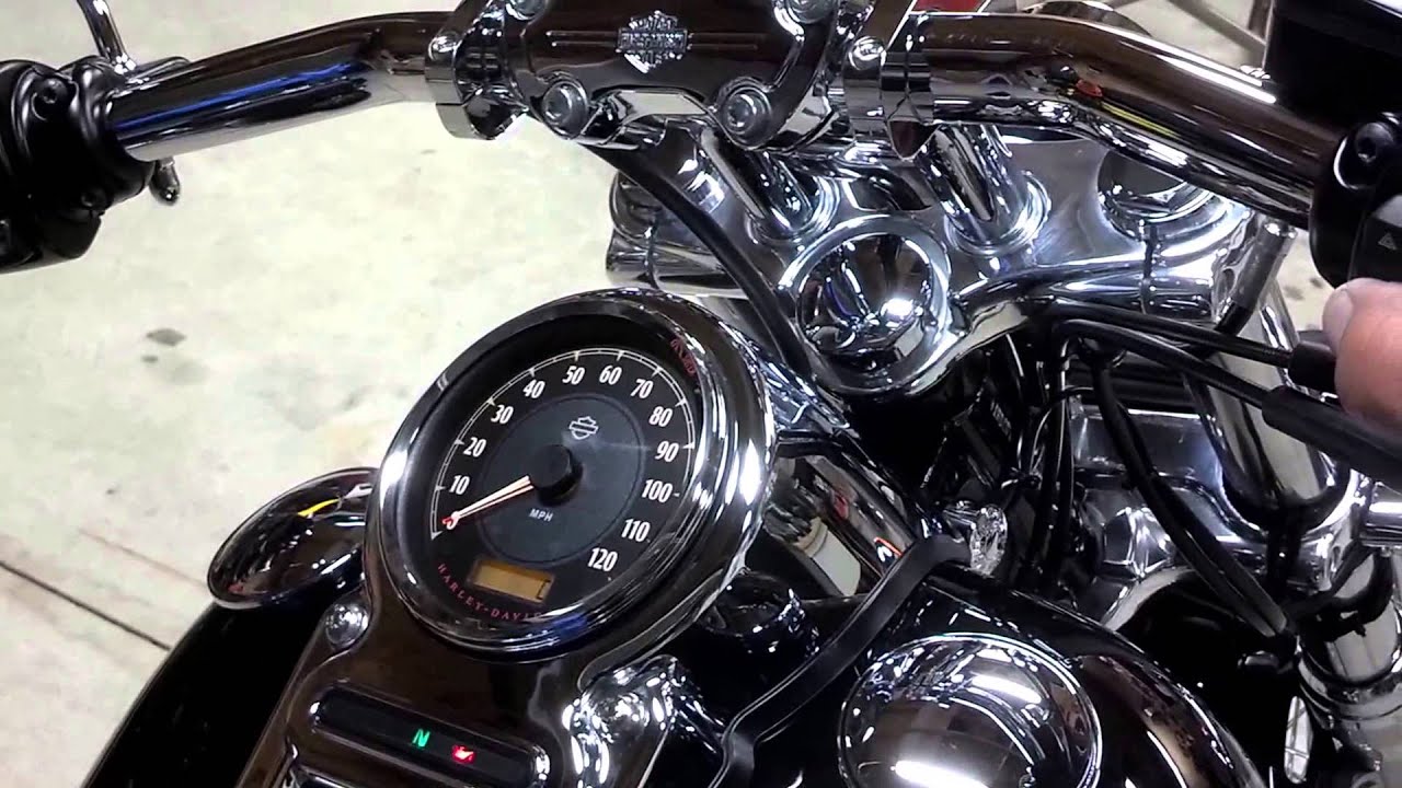 2012 Harley Davidson Dyna Super Glide Custom