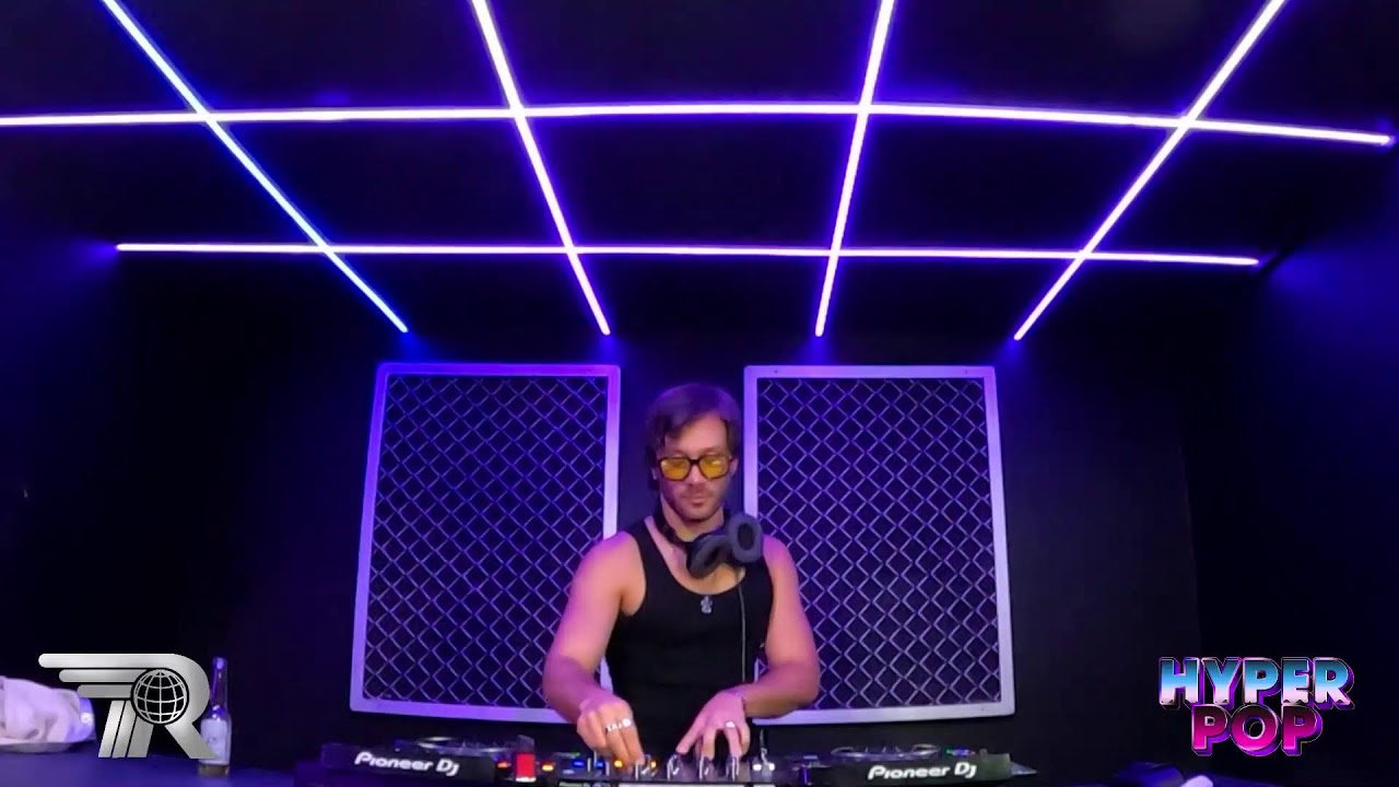 ROSSTREAM X HYPERPOP - IT'S FAKE - 02 DE FEBRERO