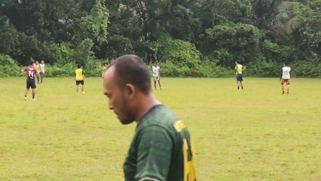 Madridista Bawean vs Amsika #tarkam #football #sepakbola 