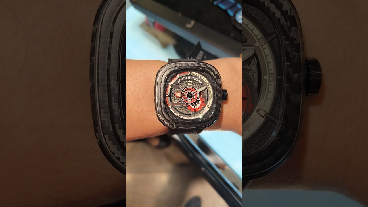 SevenFriday PS3/02 "Ruby Carbon" Lifestyle watch 