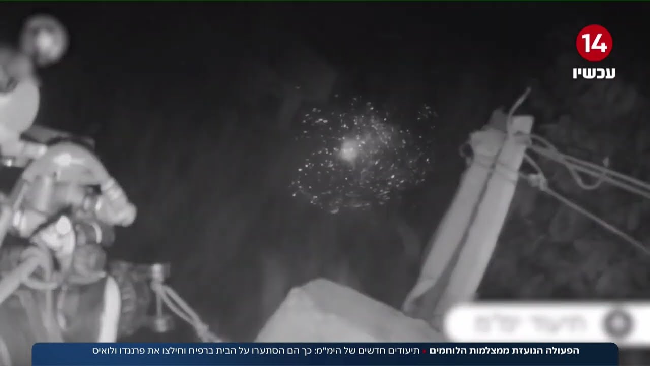 אריות מול המצלמות: לוחמי הימ