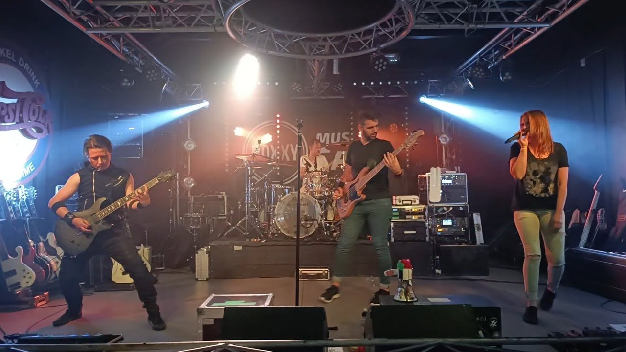 Nova Prospect Live Performance at Roxxy Music