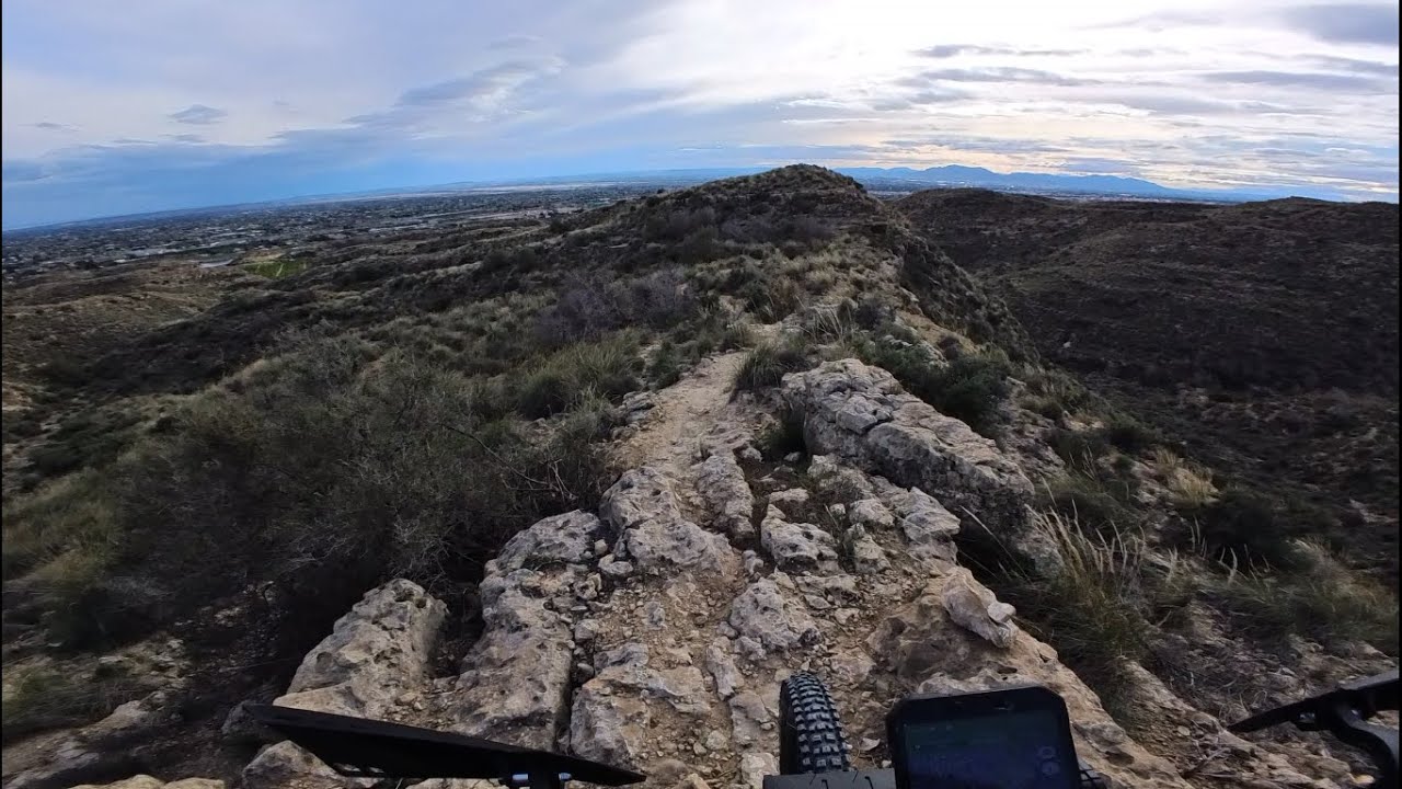 Toma de contacto con las sendas Superflow y BeetleJuice - Elche Enduro