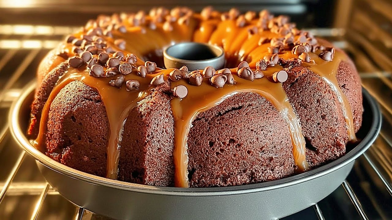 Самый ЛУЧШИЙ Шоколадный Торт! 🍫 Такой Простой, Такой Влажный, Буквально Тает во Рту!