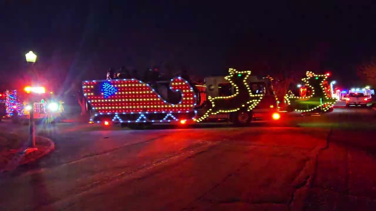 Smithtown Fire Department Christmas Parade 2nd pass 12/20/25