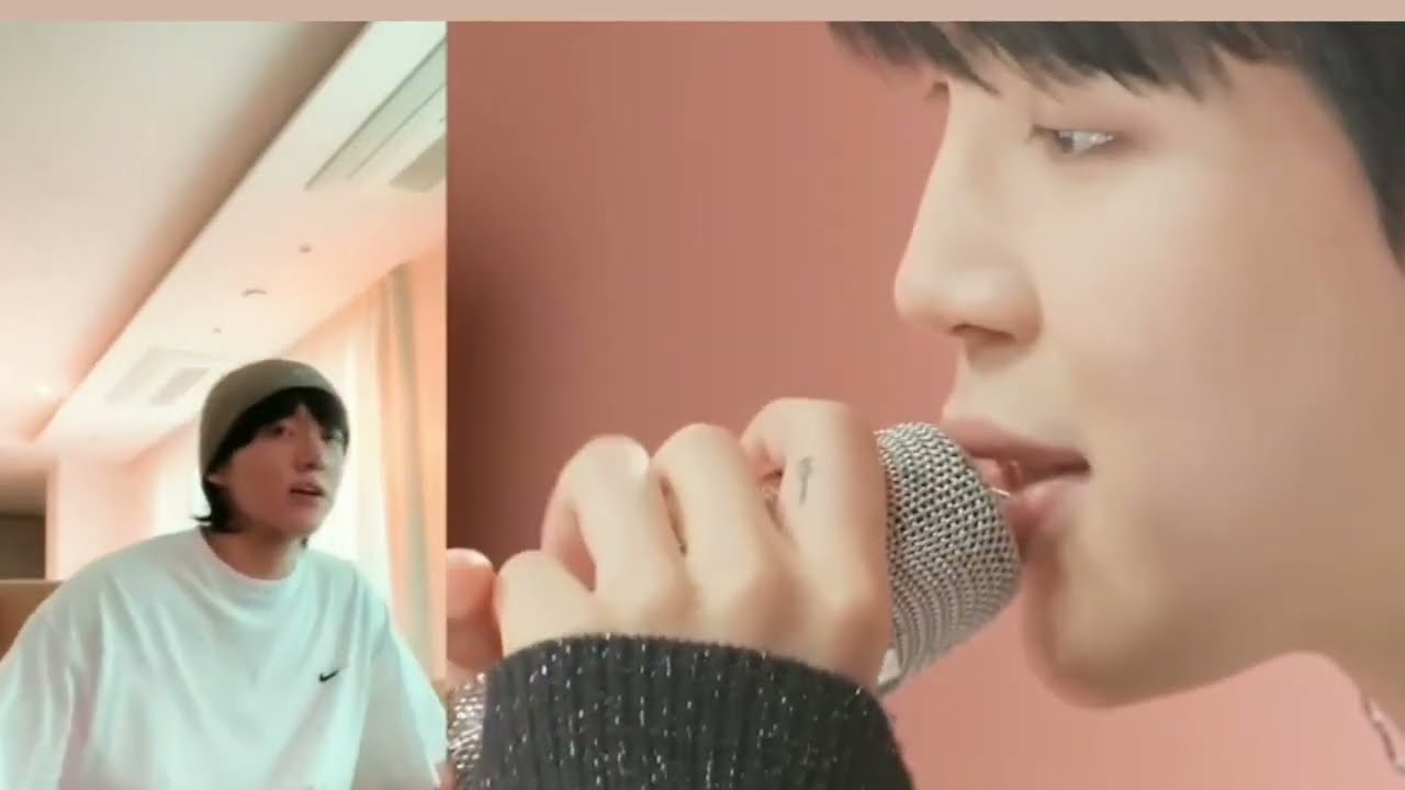 Jungkook reaction to jimin like crazy  (acoustic) on his Weverse Live 💕